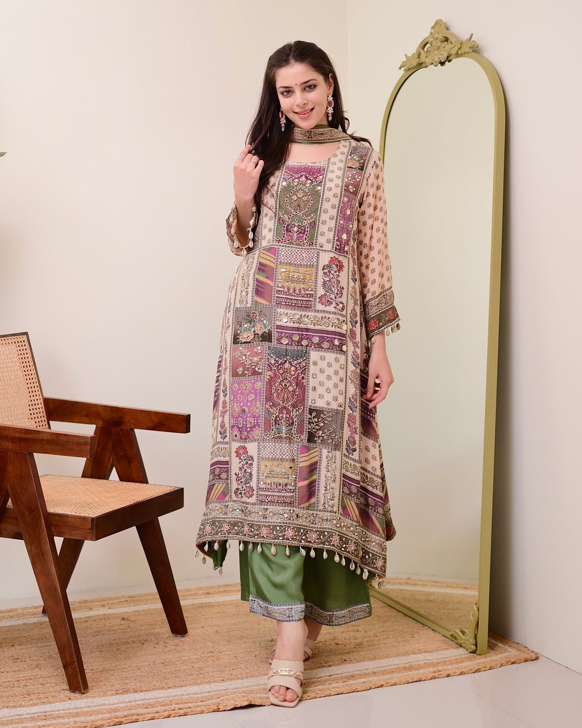 Jasood Full Anarkali Kodi  Round Set