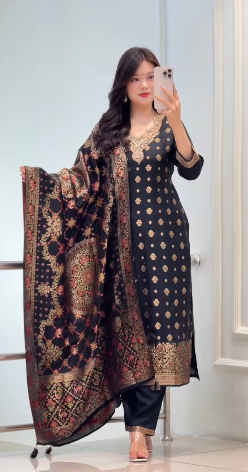 Kanjivaram Glass Tissue Special Suit Set
